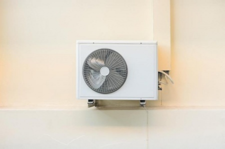 La climatisation r&eacute;versible demande un entretien annuel pr&egrave;s de Vesoul
